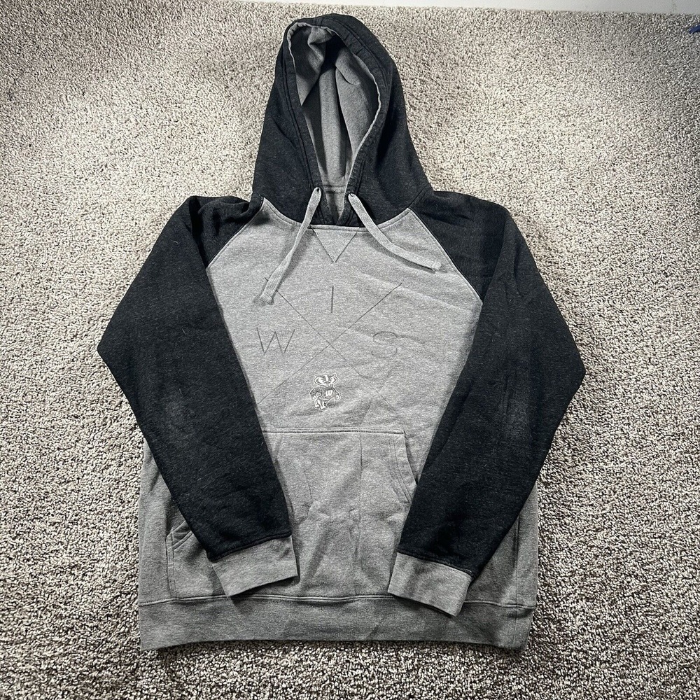 Vintage Wisconsin Badgers Sweater Mens Large Gray Faded NCAA Hoodie Streetwear - Picture 1 of 9